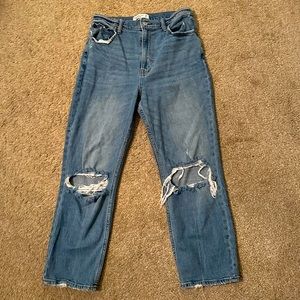 Abercrombie Ankle Straight High Rise Jeans!